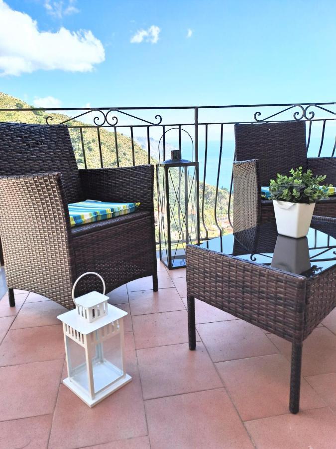 Tao Charming Apartment Taormina Exterior photo